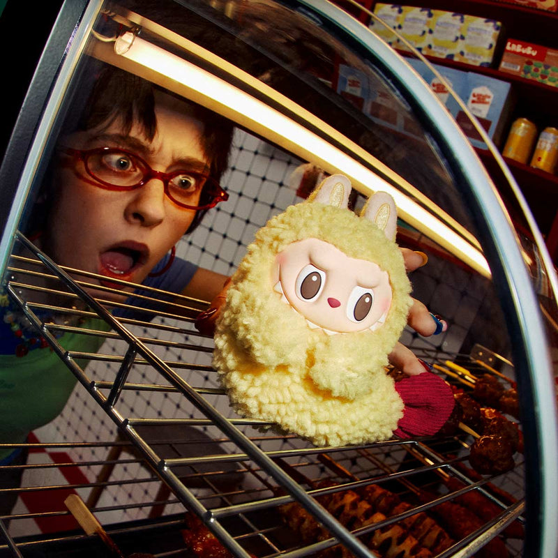 Étui écouteurs Labubu Wacky Mart Pop Mart Maroc – crevette tempura